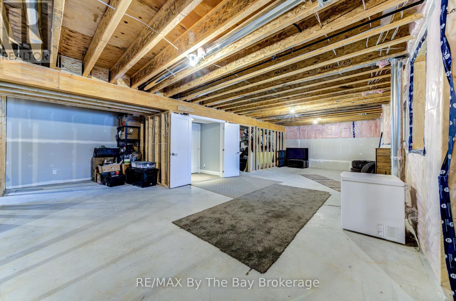 16 WALNUT DRIVE - 27