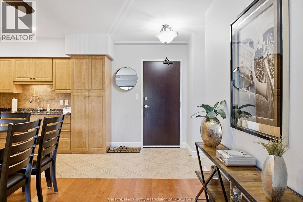 #211 200 MANNING ROAD - 12
