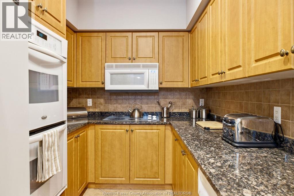 #211 200 MANNING ROAD - Image 16