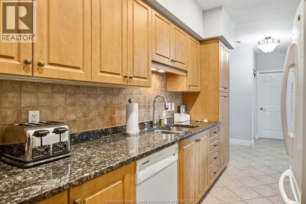 #211 200 MANNING ROAD - Image 17