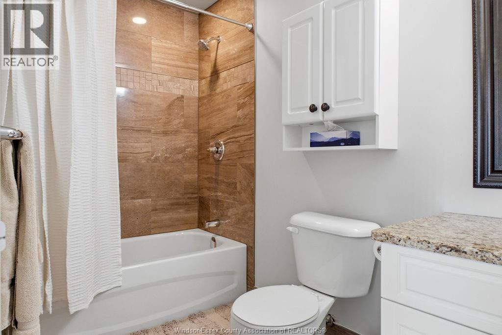 #211 200 MANNING ROAD - Image 21