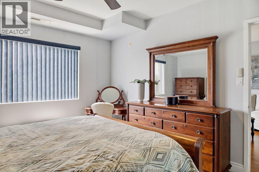 #211 200 MANNING ROAD - 26