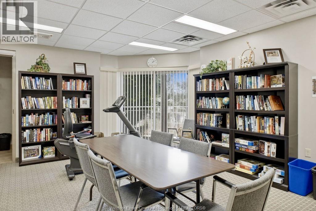 #211 200 MANNING ROAD - Image 39