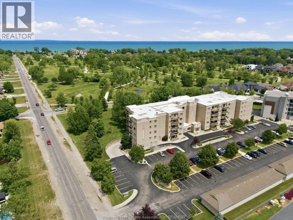 #211 200 MANNING ROAD - 44