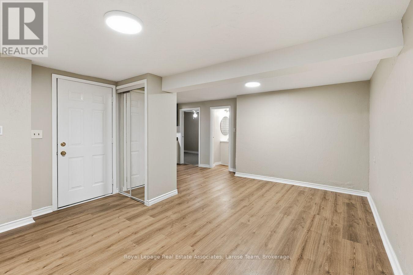 1515 THETFORD COURT - 28