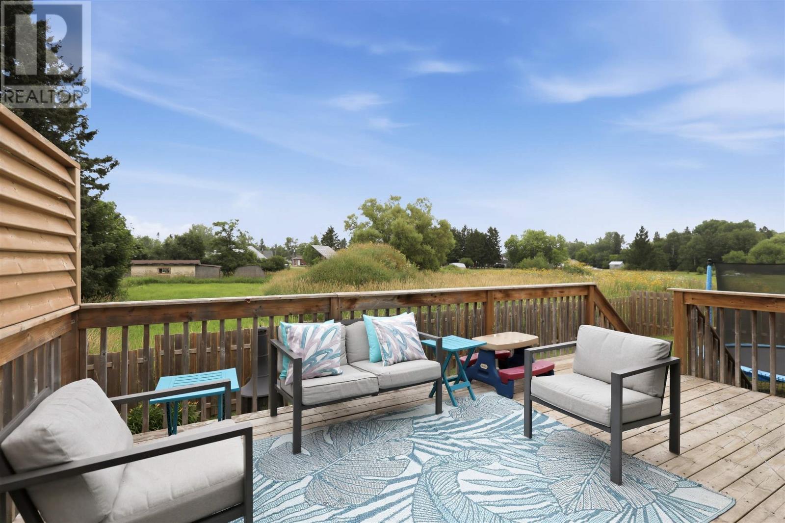 12 Sherbrook DR - 44