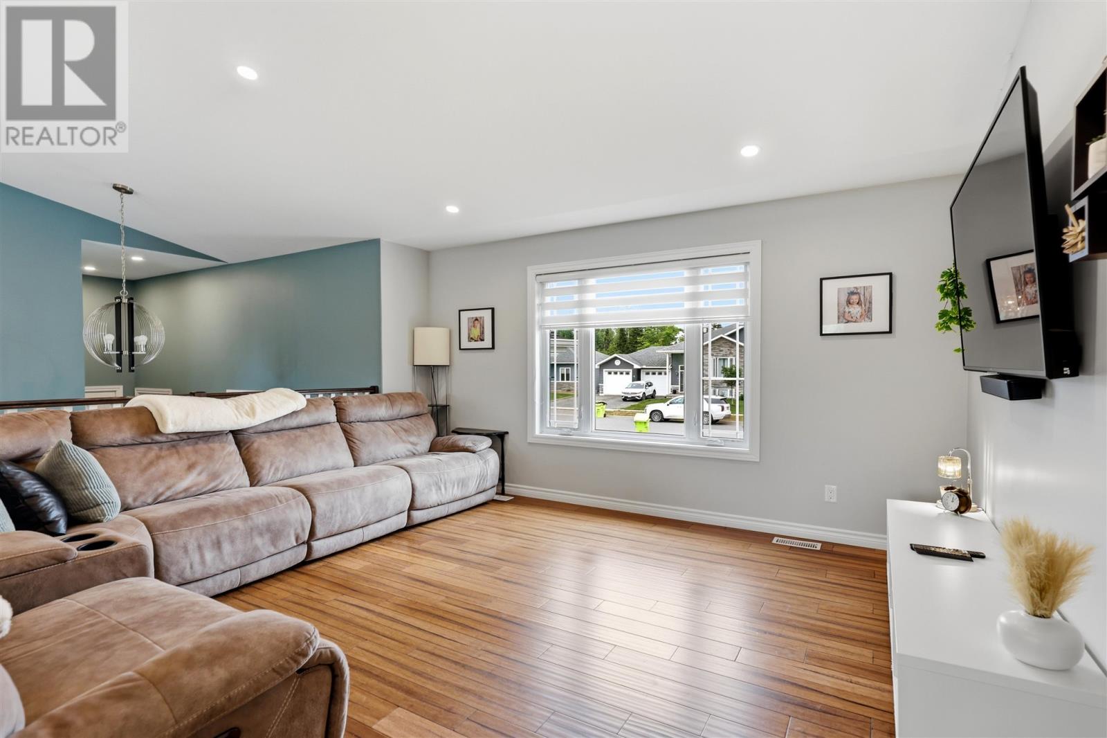 12 Sherbrook DR - Image 7