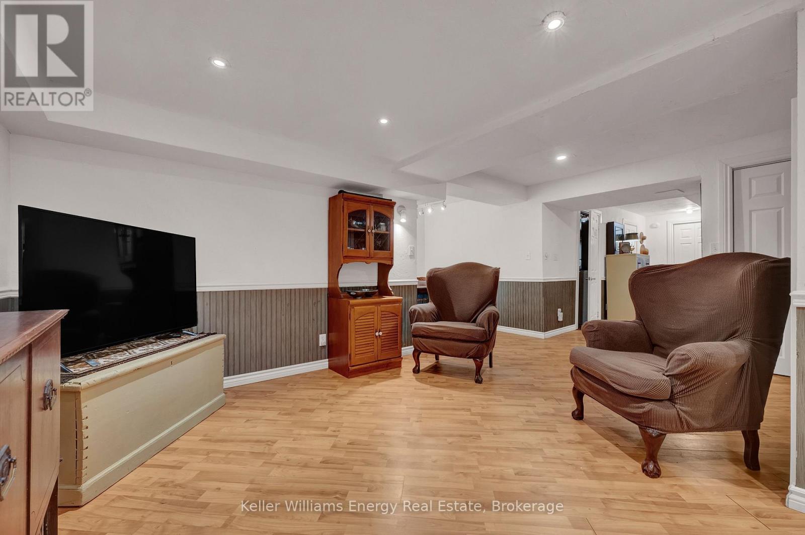 276 ANDREW STREET - 39