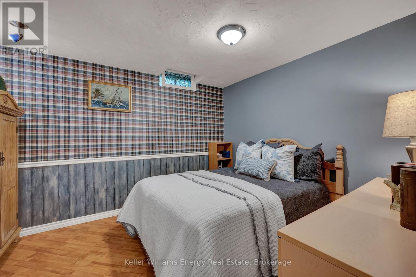 276 ANDREW STREET - 42