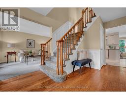 Family room - 276 Andrew Street, Clarington, ON L1B1K3 Photo 9