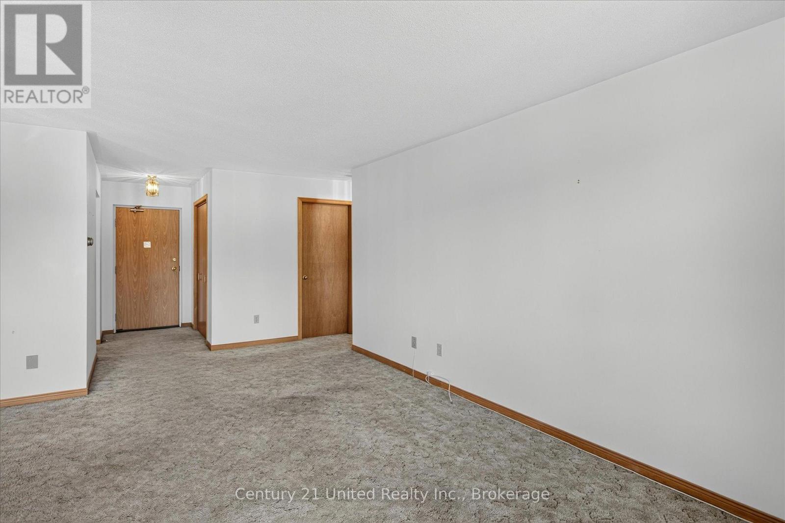 #204 920 FORD STREET - 20