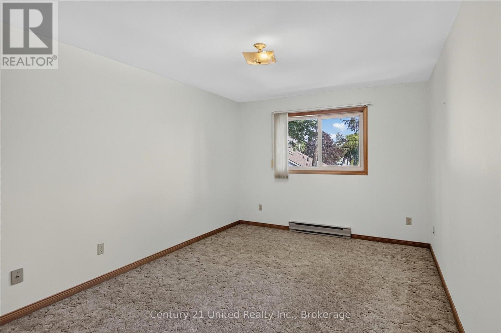 #204 920 FORD STREET - 23