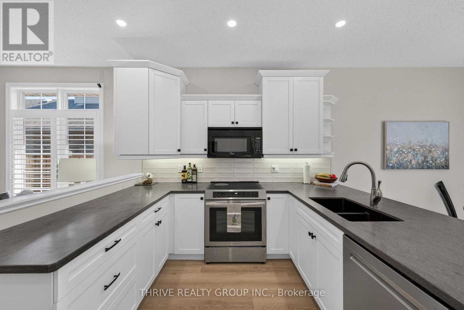43 MAPLERIDGE CRESCENT - Image 13