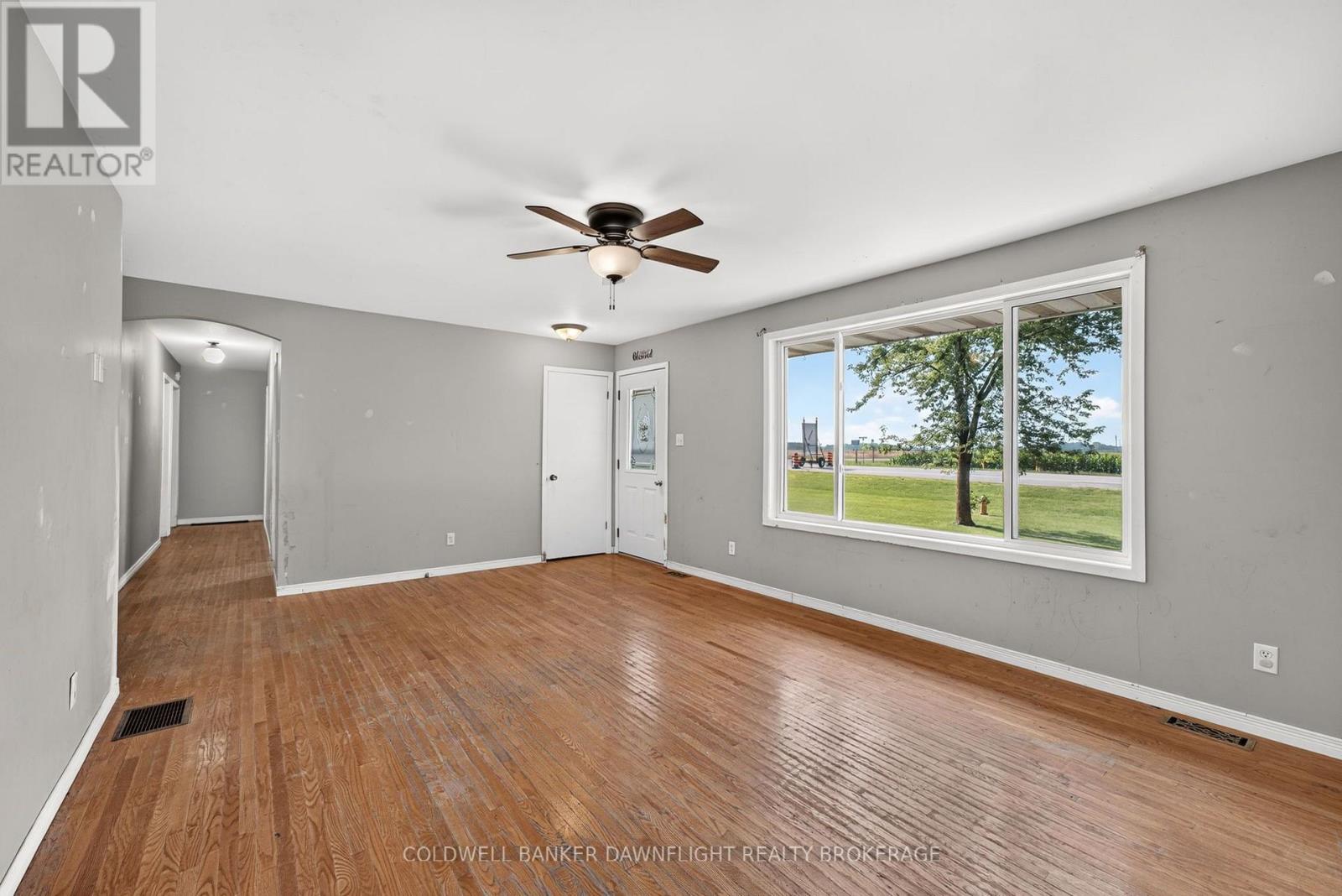 38786 B ZURICH-HENSALL ROAD - 10