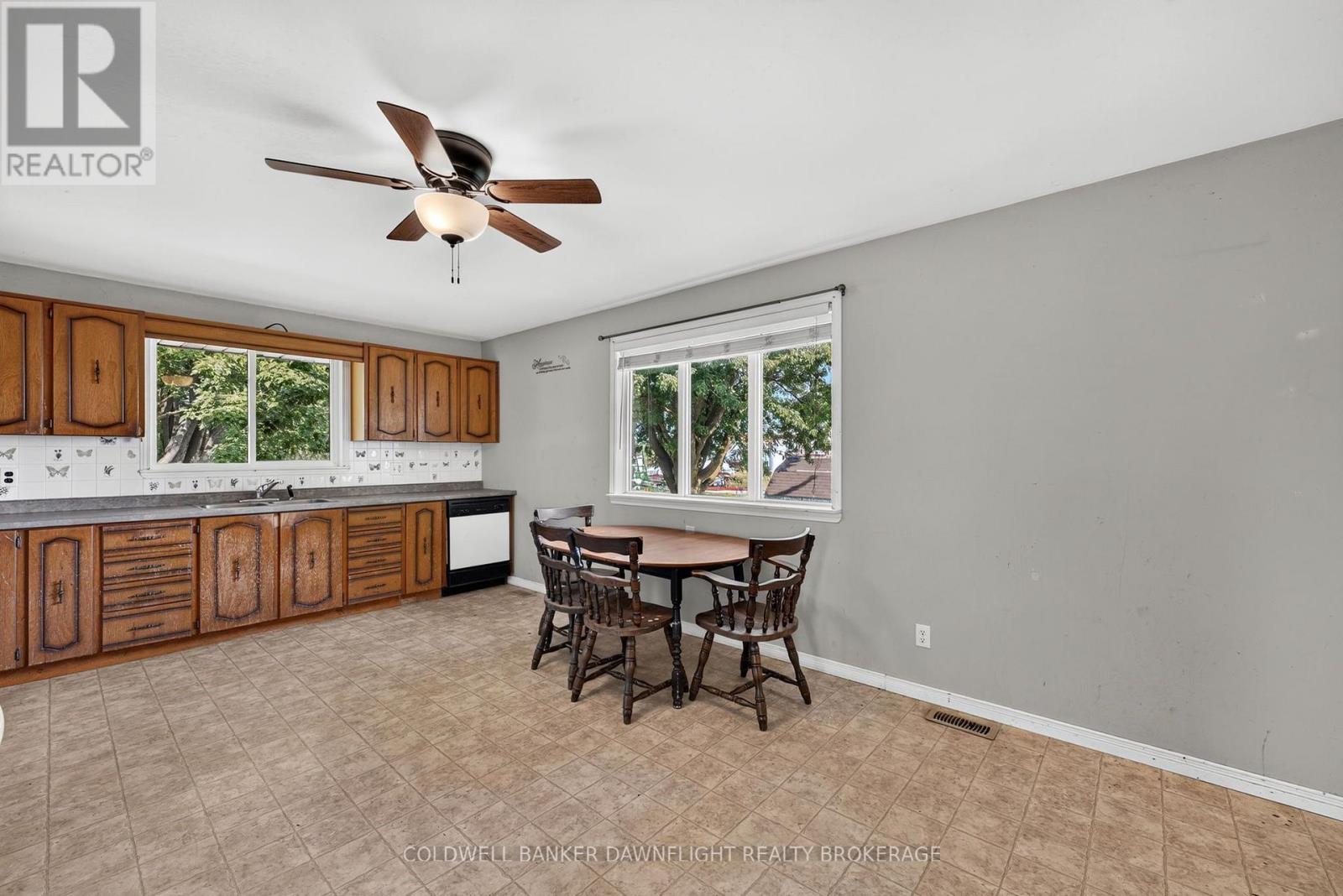38786 B ZURICH-HENSALL ROAD - 11