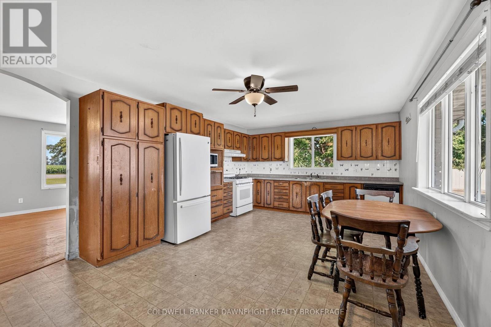 38786 B ZURICH-HENSALL ROAD - 12
