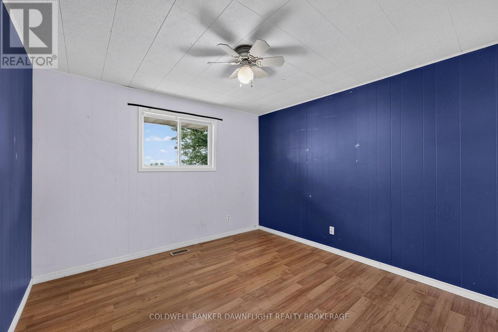 38786 B ZURICH-HENSALL ROAD - 22
