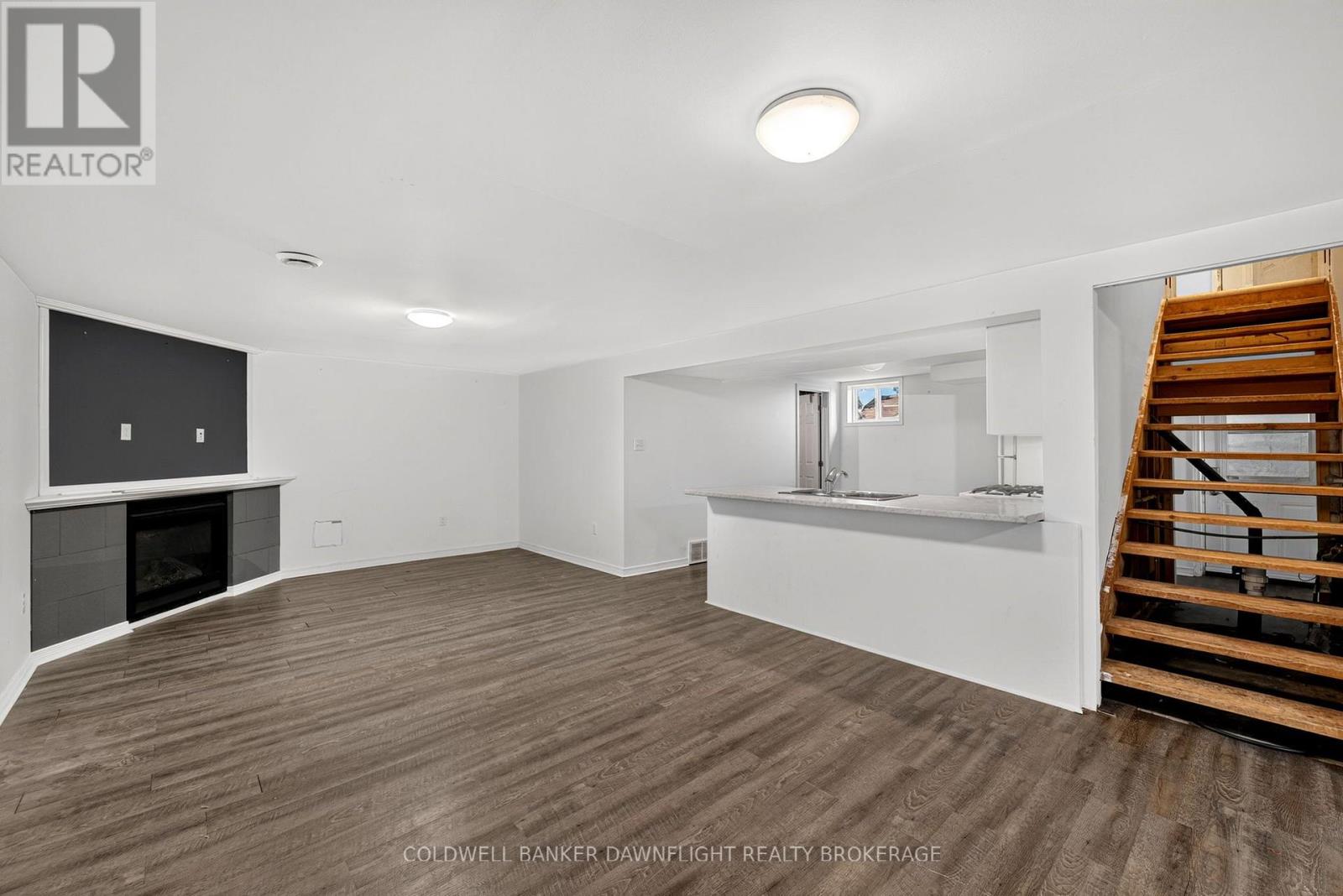 38786 B ZURICH-HENSALL ROAD - 28