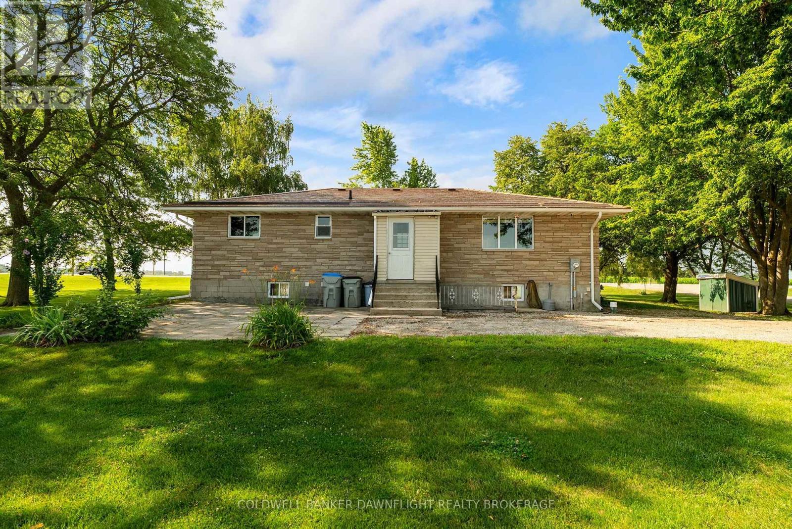 38786 B ZURICH-HENSALL ROAD - 39