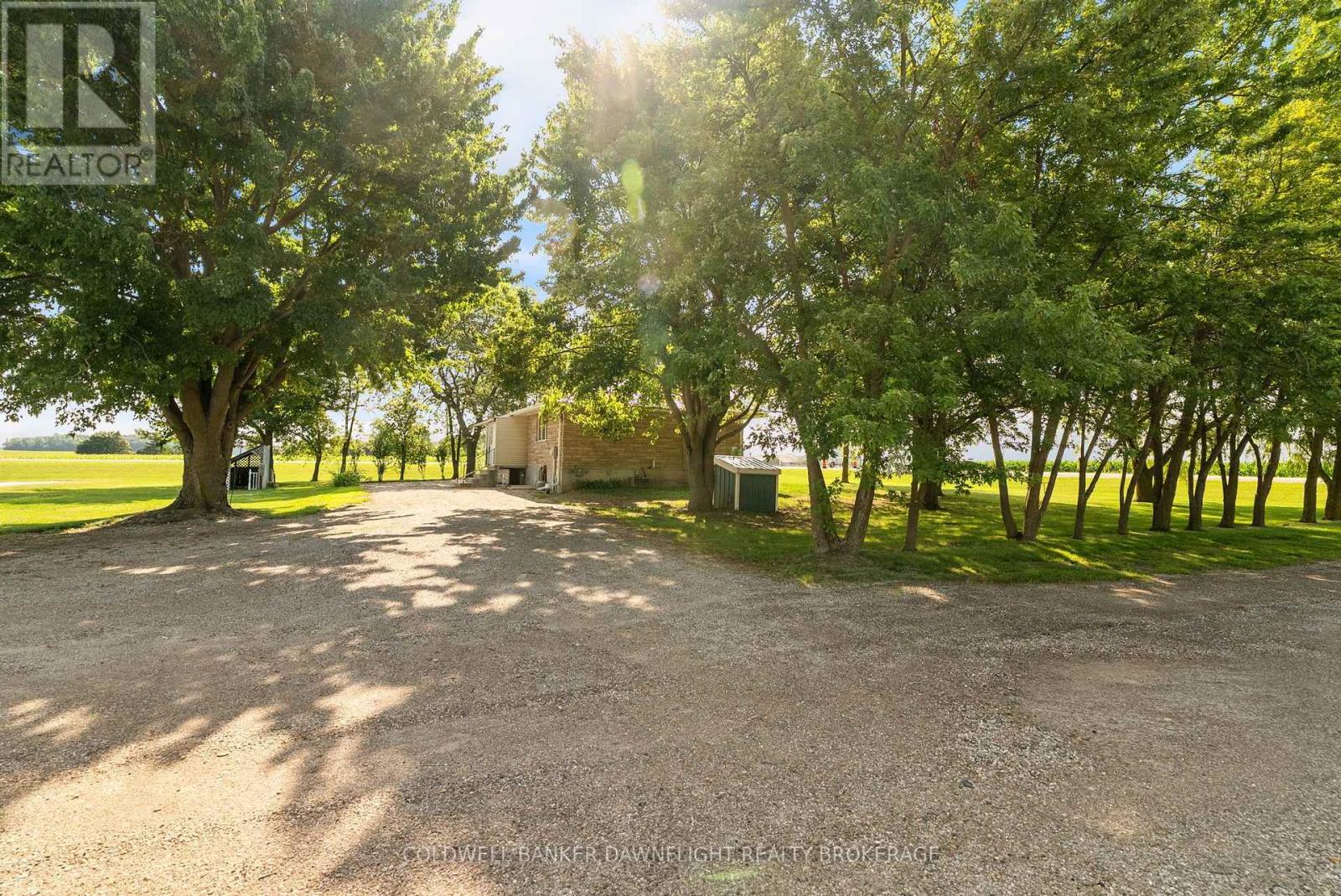 38786 B ZURICH-HENSALL ROAD - 45