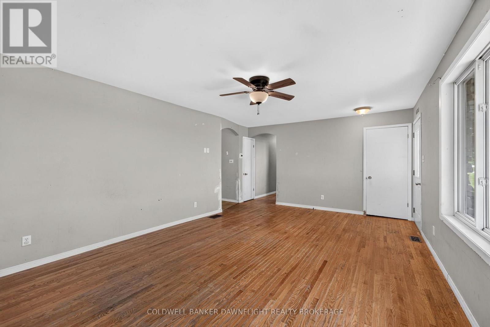38786 B ZURICH-HENSALL ROAD - 9