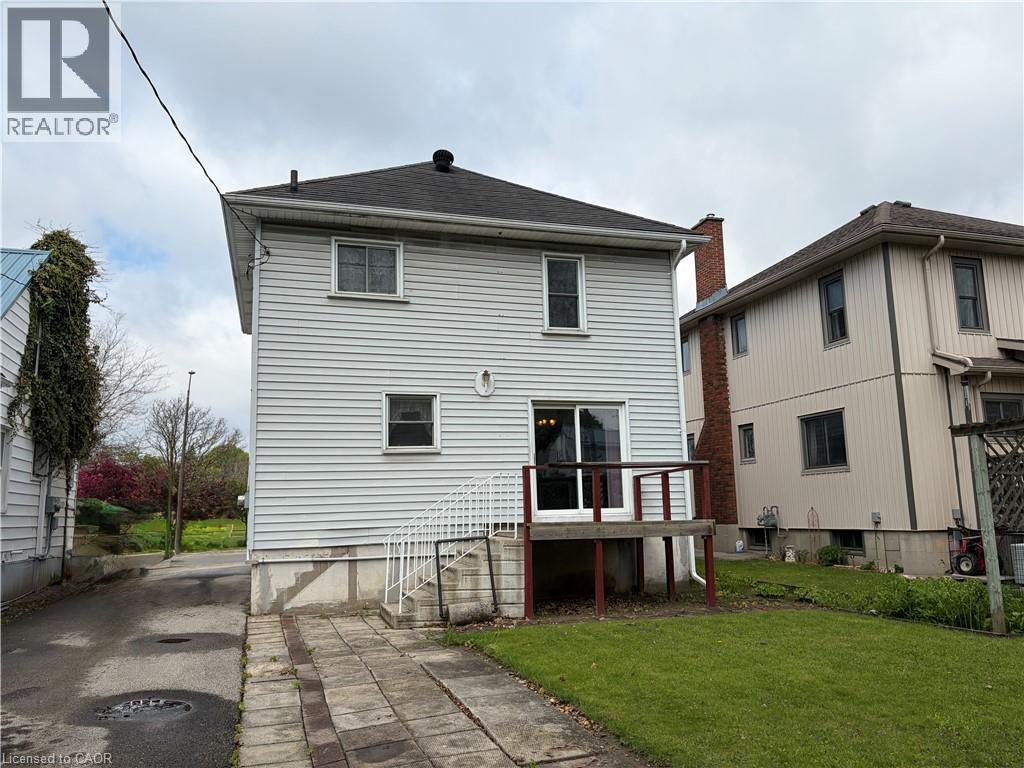 339 NORFOLK Street N - 27
