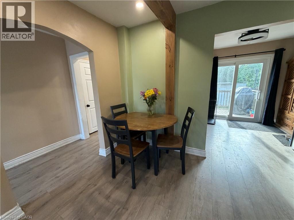 94 HOWARD Avenue - 5
