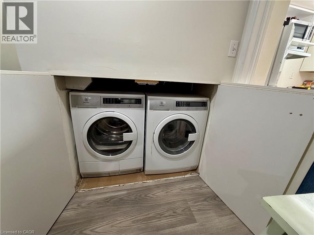 94 HOWARD Avenue - 20