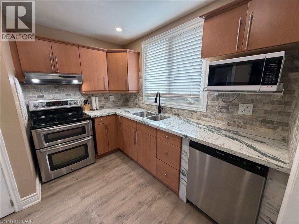 94 HOWARD Avenue - 7