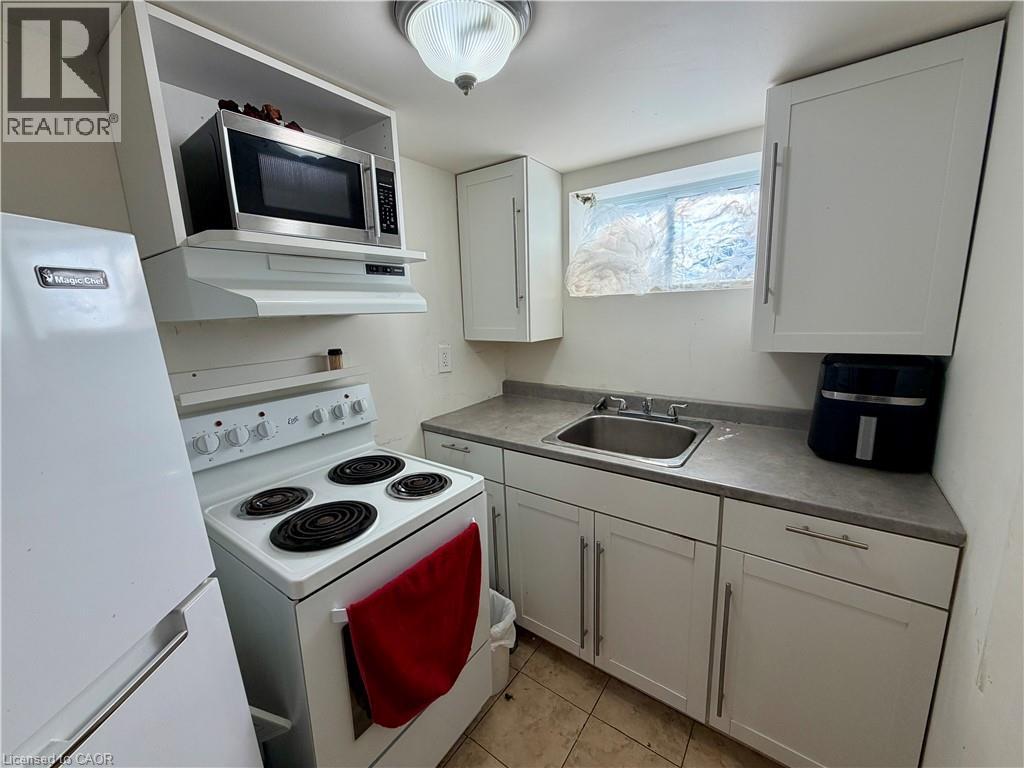94 HOWARD Avenue - 19