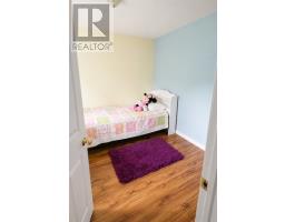 10 Bayview Lane thumbnail 14