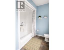 10 Bayview Lane thumbnail 20
