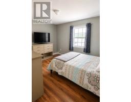 10 Bayview Lane thumbnail 23