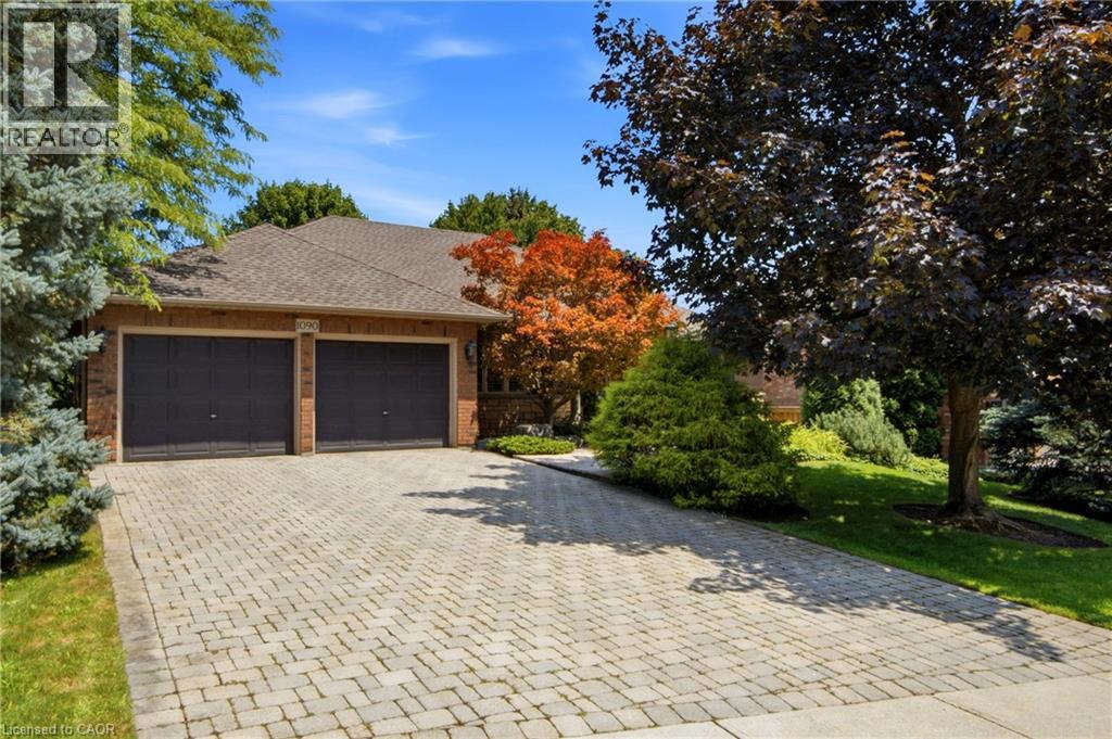 1090 CROFTON Way - 1