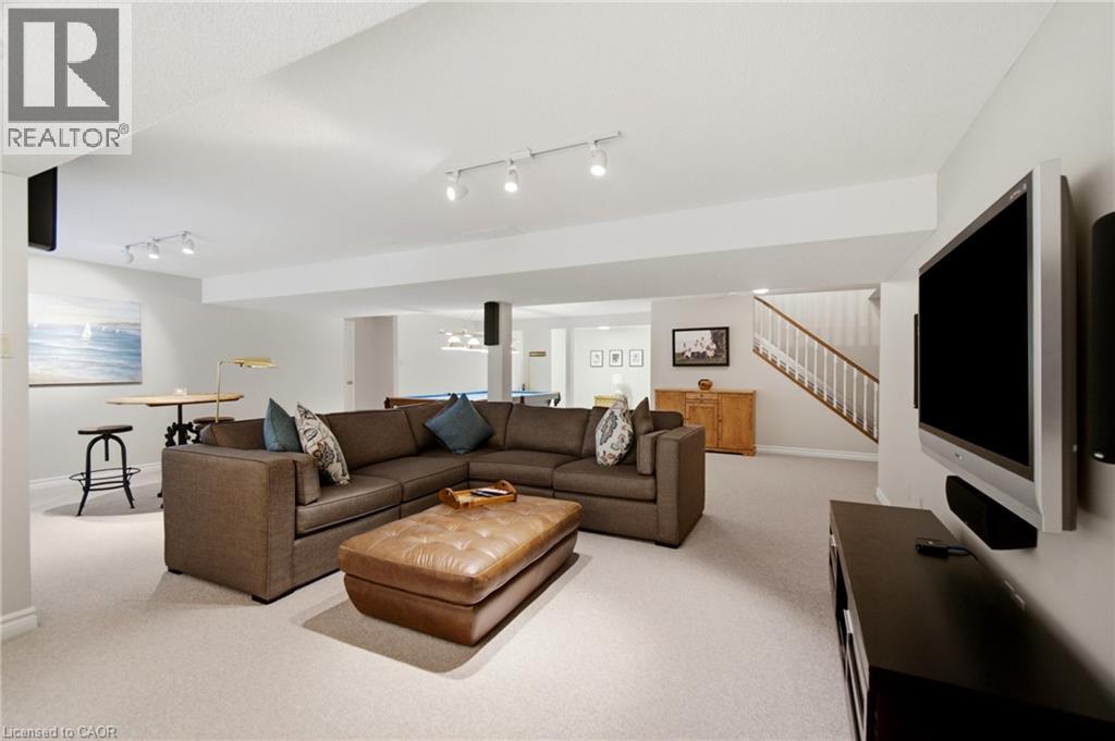 1090 CROFTON Way - 28