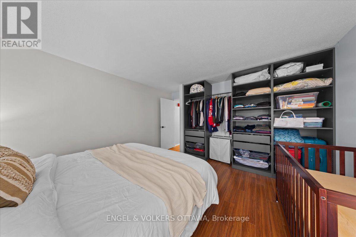 #107 268 LORRY GREENBERG DRIVE - 18