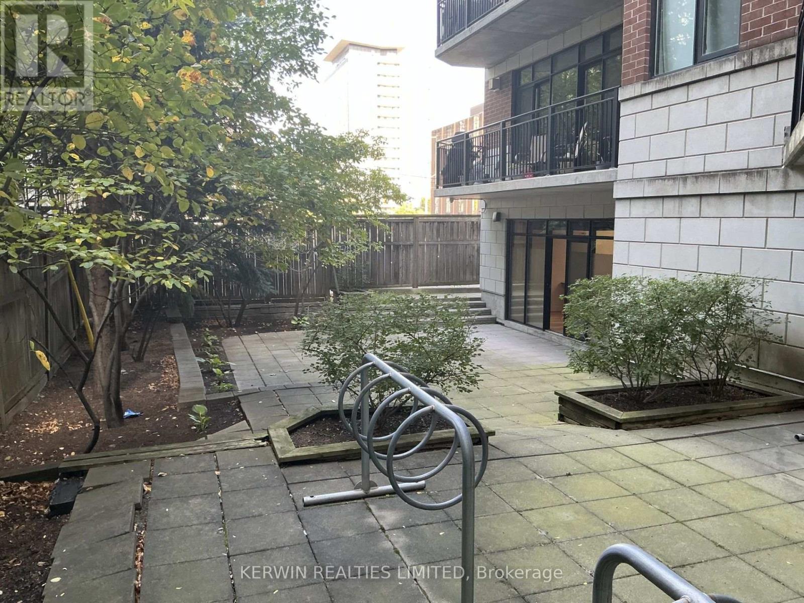 #304 375 LISGAR STREET E - 17