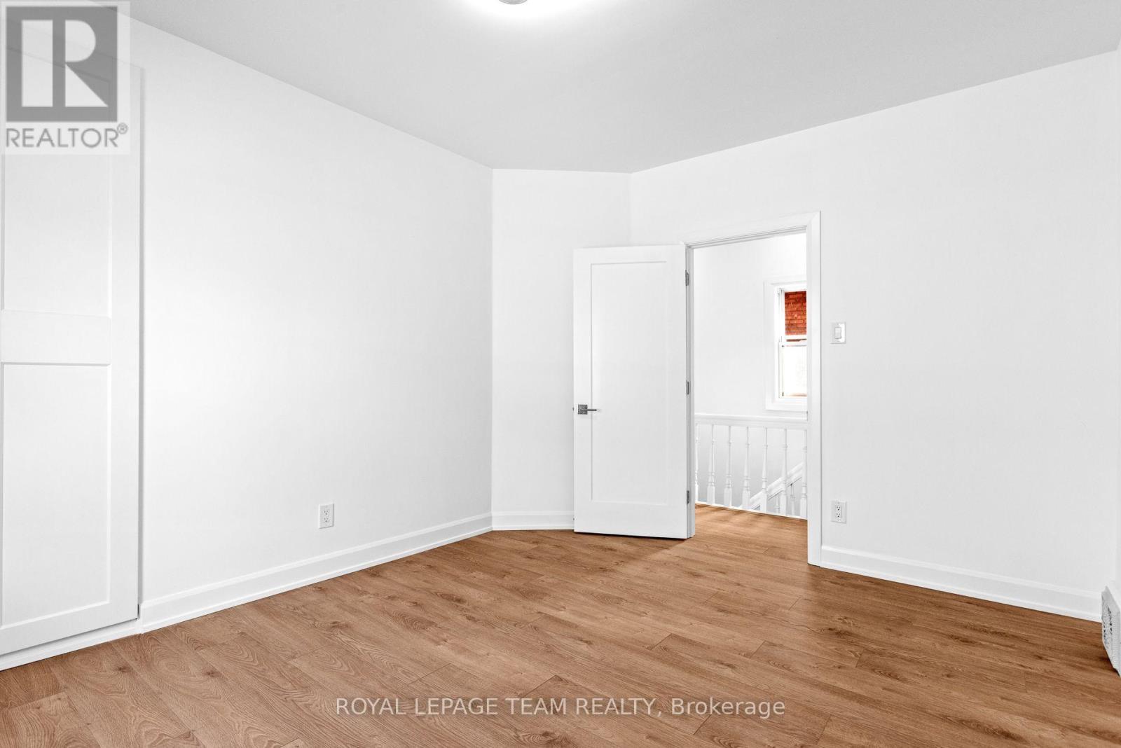 2 Bed, 1 Bath Multi-Family for Rent in Ottawa – 2 – 52 LEES AVENUE, Ottawa – MLS# X13611746 - Image 14