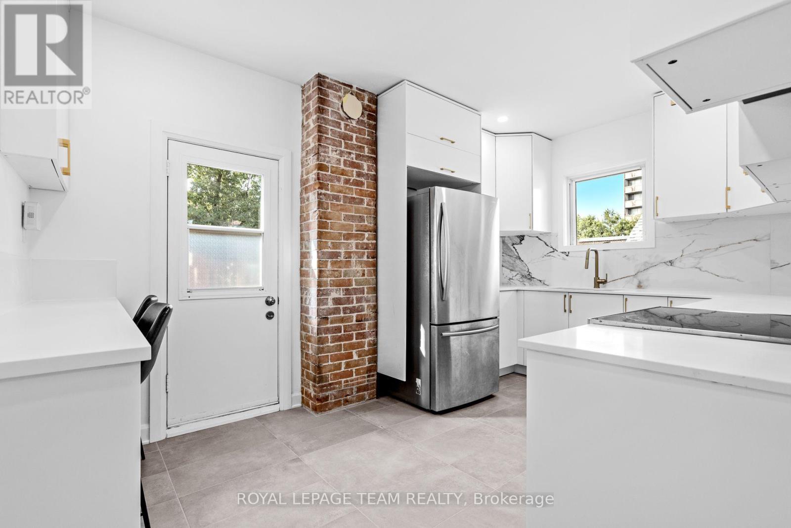 2 Bed, 1 Bath Multi-Family for Rent in Ottawa – 2 – 52 LEES AVENUE, Ottawa – MLS# X13611746 - Image 20
