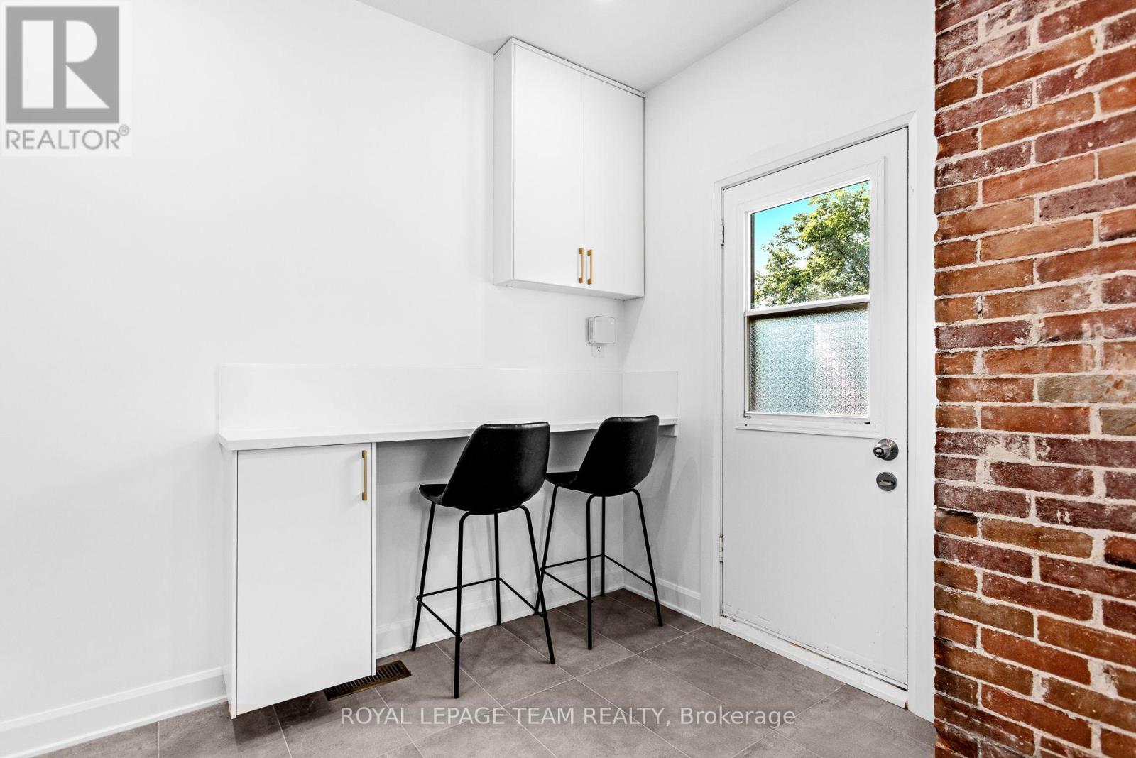 2 Bed, 1 Bath Multi-Family for Rent in Ottawa – 2 – 52 LEES AVENUE, Ottawa – MLS# X13611746 - Image 24