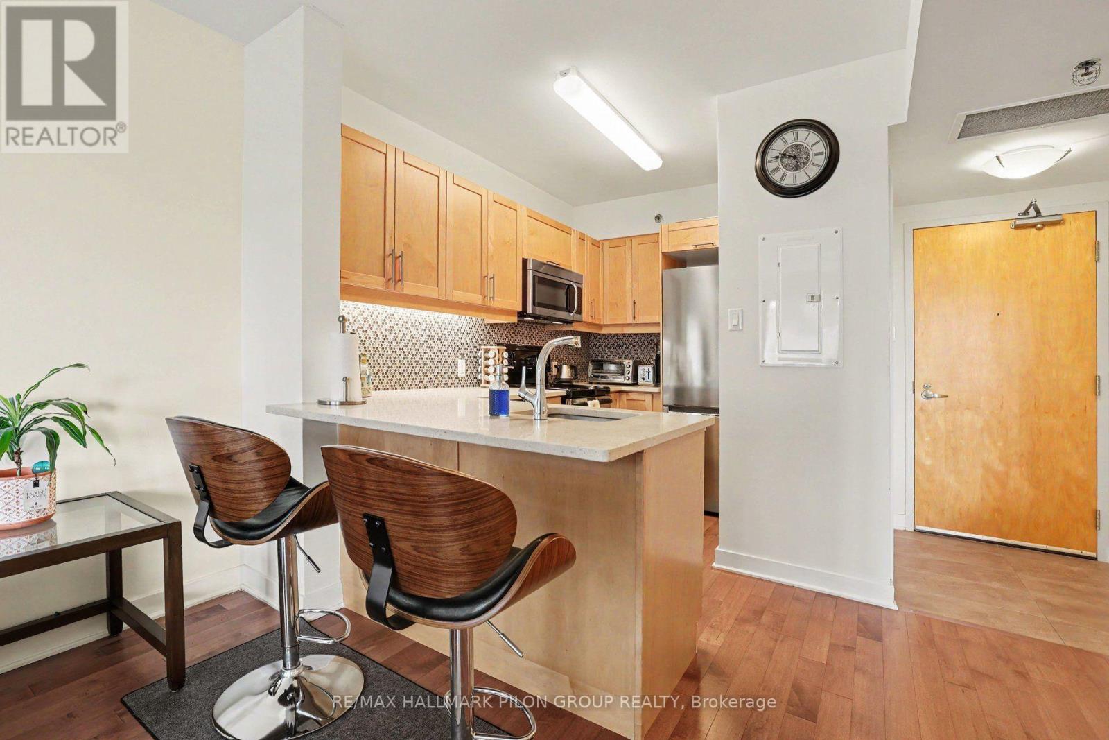 #619 300C LETT STREET - Image 6