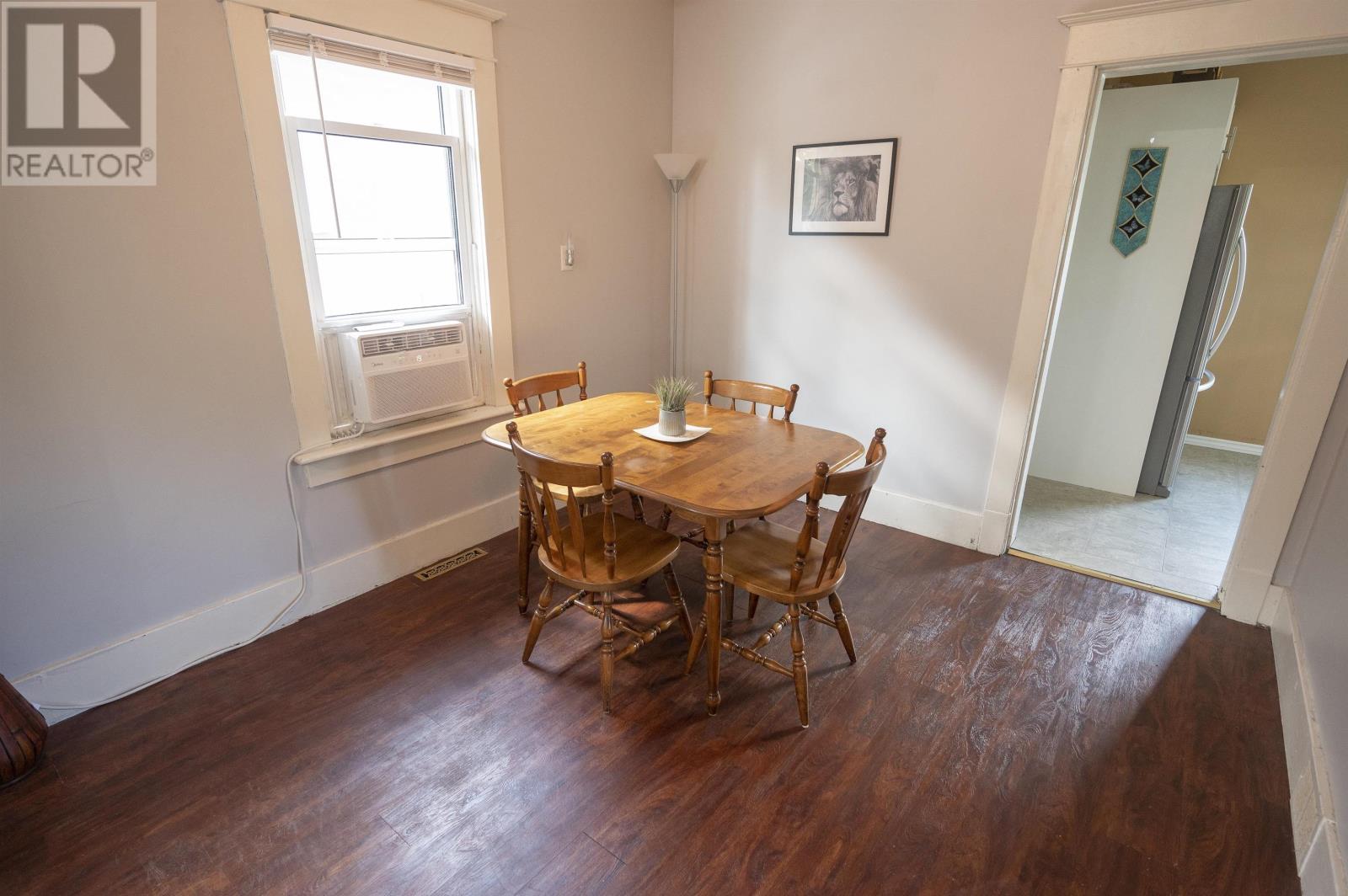434 Queen Street - 11