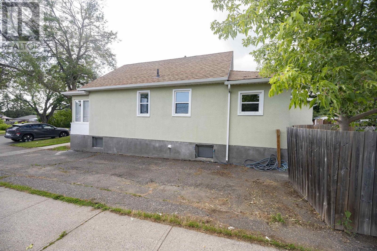 434 Queen Street - 3