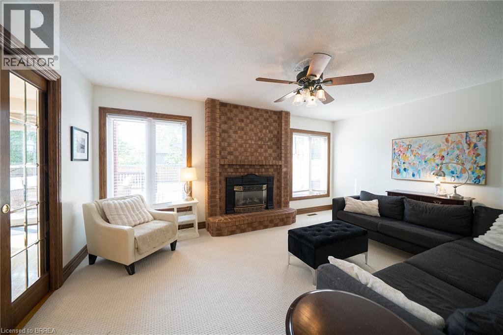 42 MUIRHEAD Crescent - 18