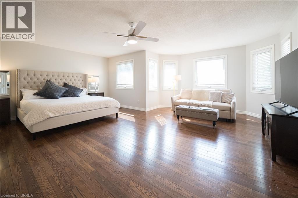 42 MUIRHEAD Crescent - 26