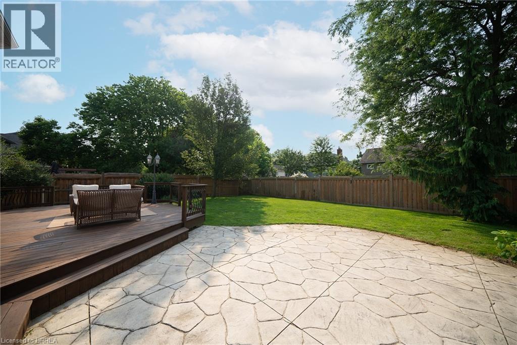42 MUIRHEAD Crescent - 45