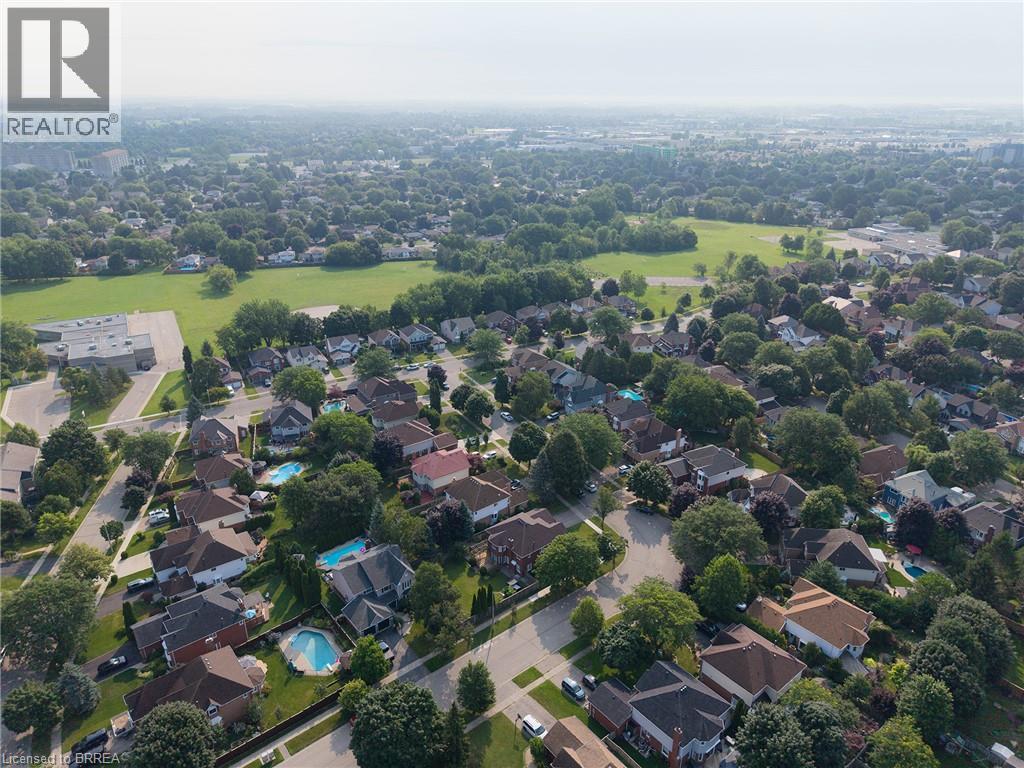 42 MUIRHEAD Crescent - 50