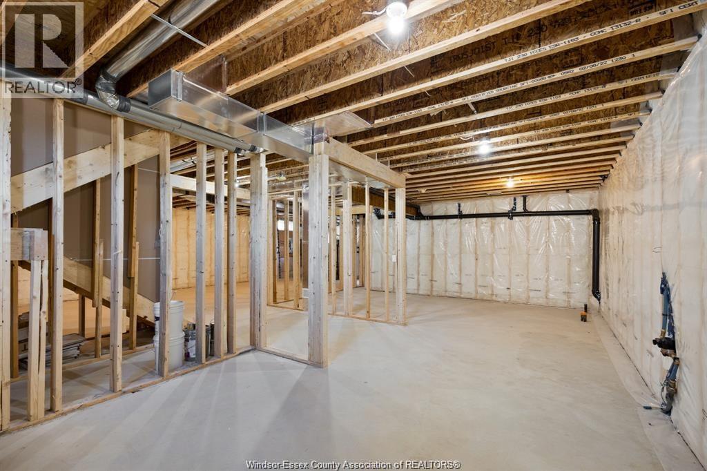 103 BAY STREET - 22