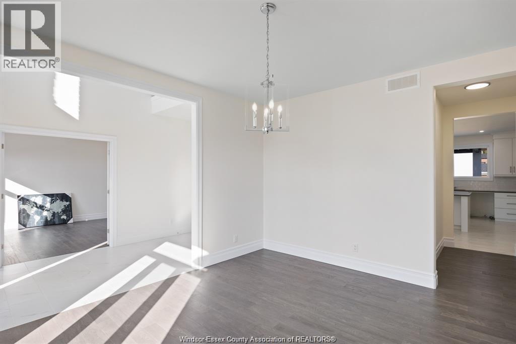 103 BAY STREET - 23
