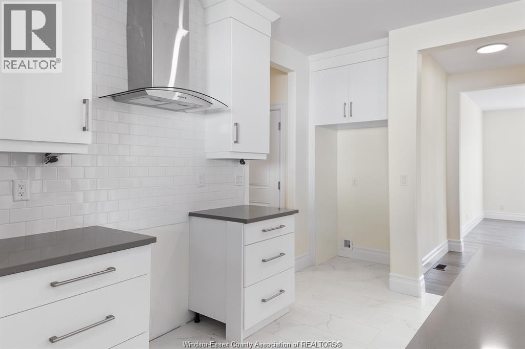 103 BAY STREET - 34